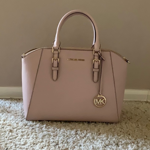 Michael kors purse - Picture 1 of 6